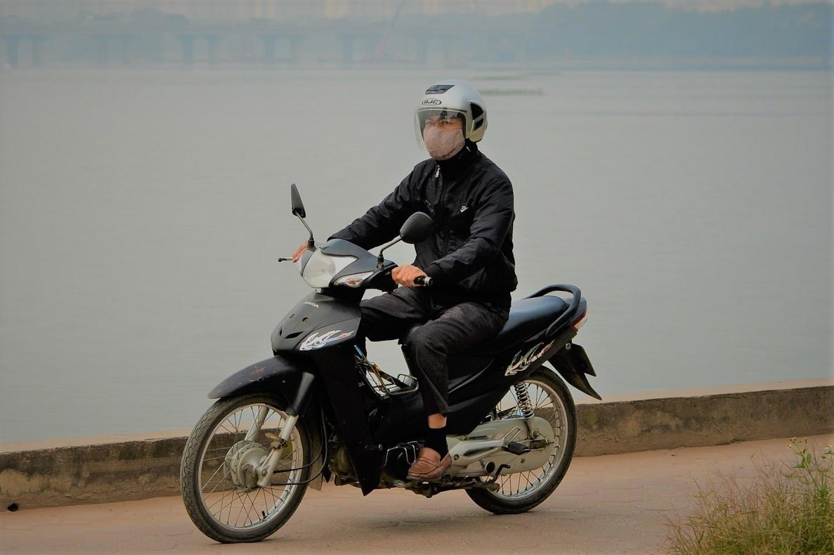 AQI Ha Noi sang dau tuan cham muc do tren dien rong hinh anh