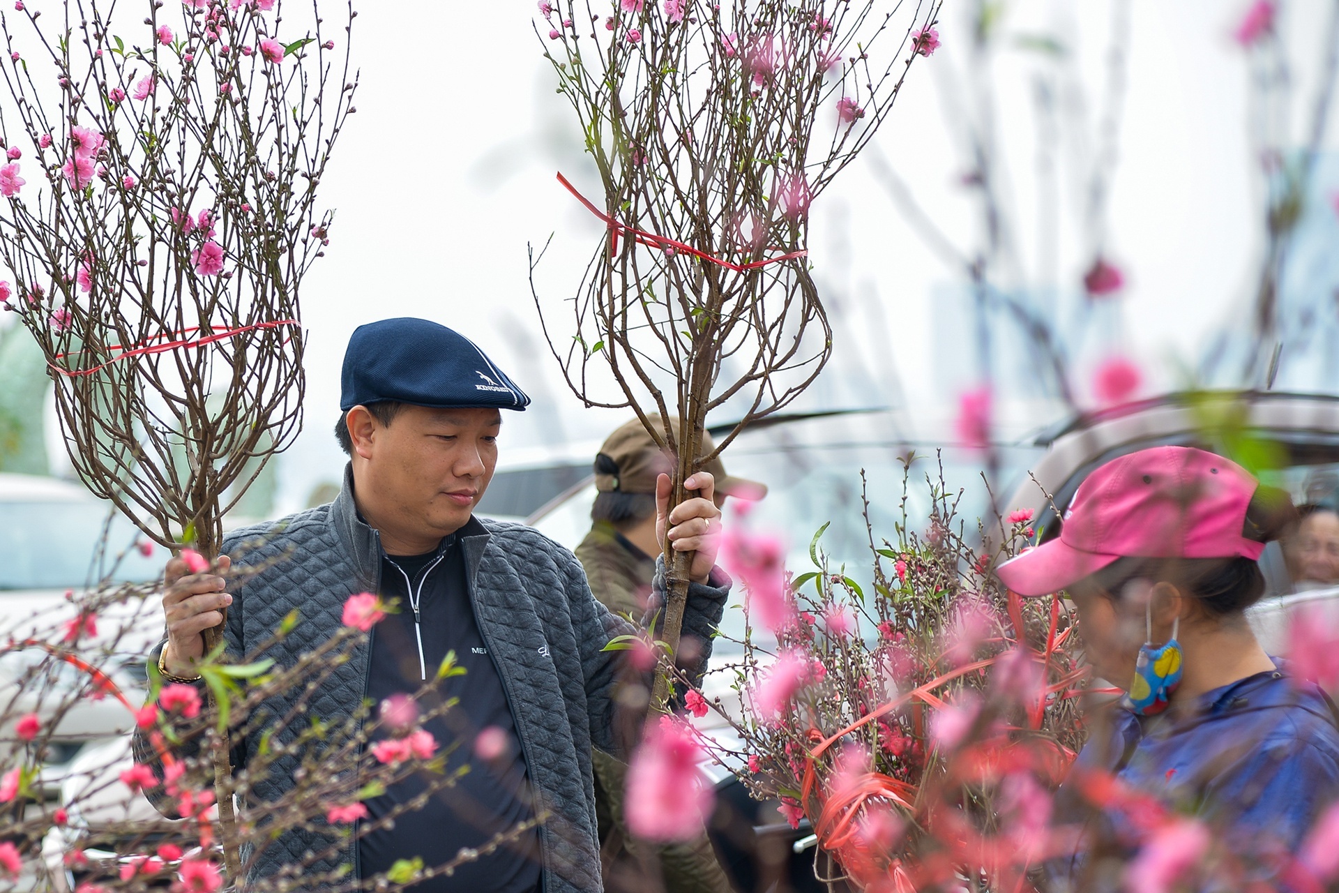 Nguoi lao dong Ha Noi duoc thuong Tet 420 trieu hinh anh