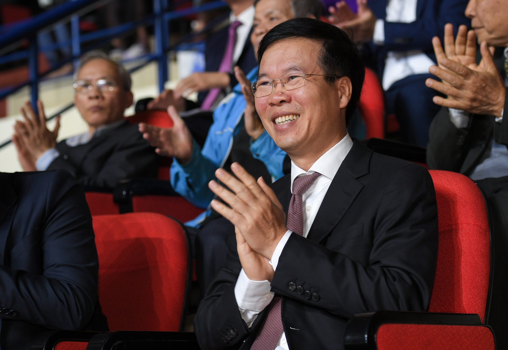 Hoi sinh vien Viet Nam nhan huan chuong, anh 2