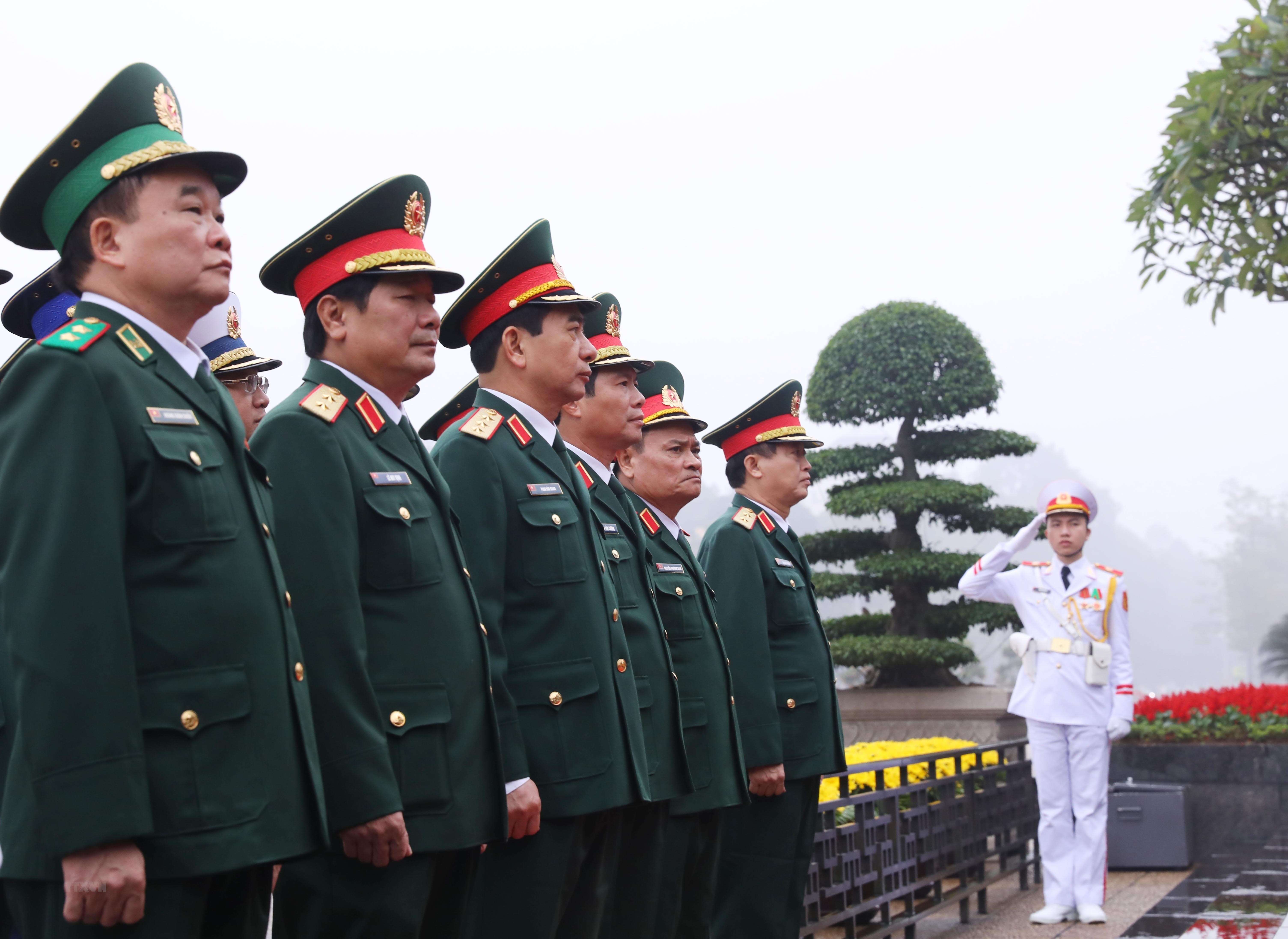lanh dao Nha nuoc vieng Chu tich Ho Chi Minh anh 6