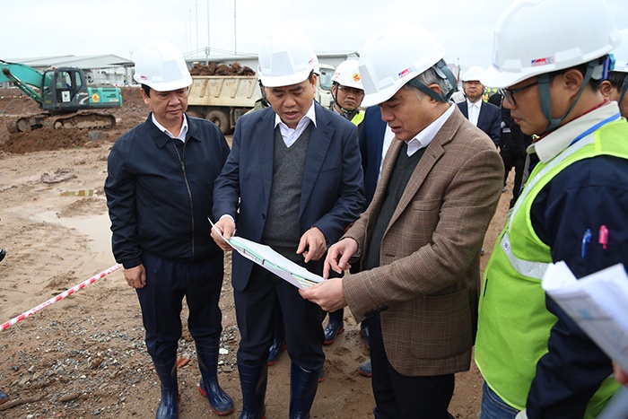 Chu tich Ha Noi yeu cau hoan thanh du an cuu song To Lich vao 2021 hinh anh