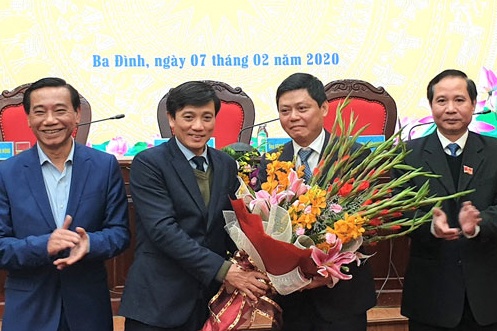 Quan Ba Dinh co chu tich UBND moi hinh anh