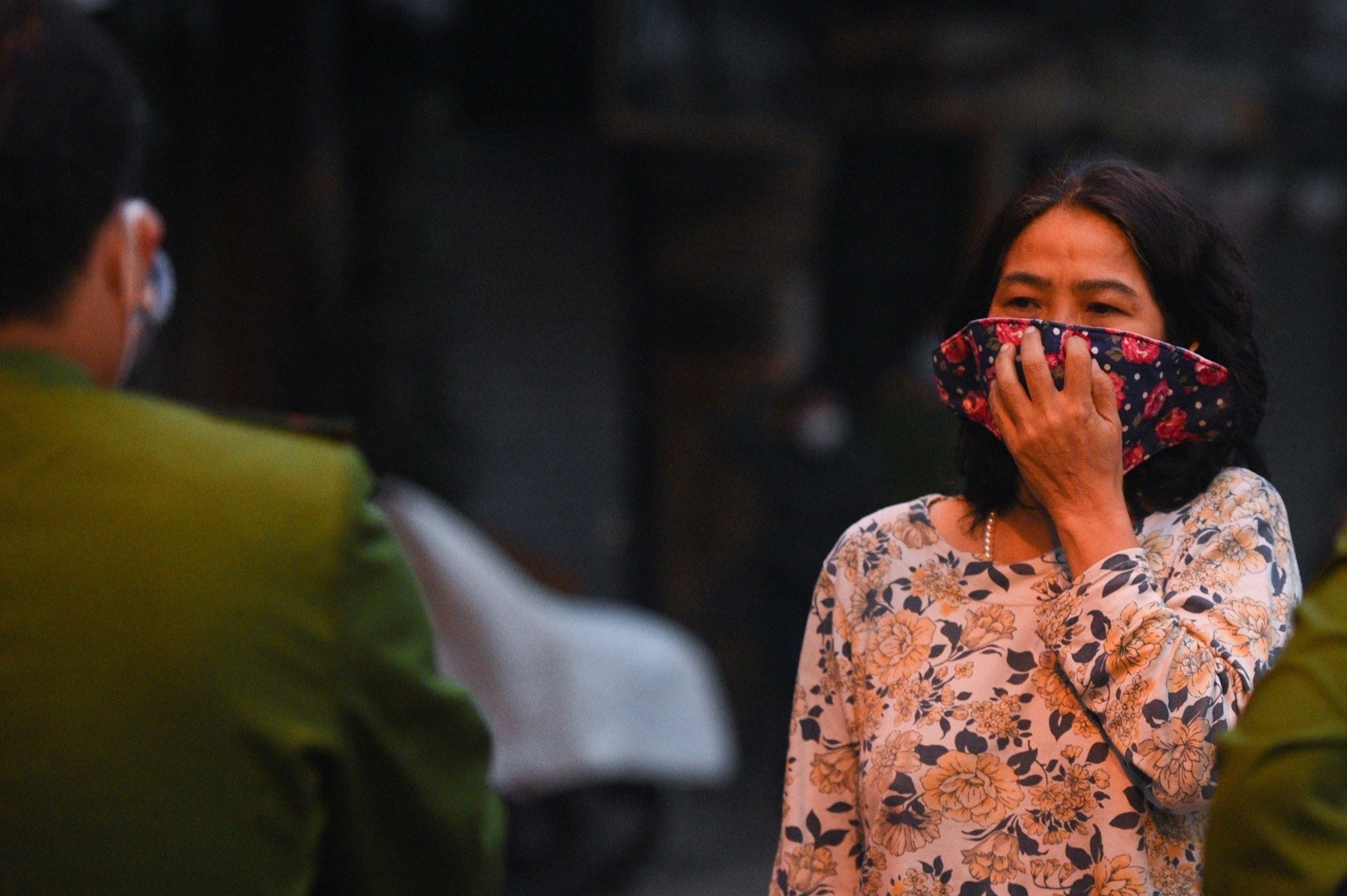 Dieu tra dich te gan 200 nguoi tiep xuc voi benh nhan Covid-19 thu 17 hinh anh