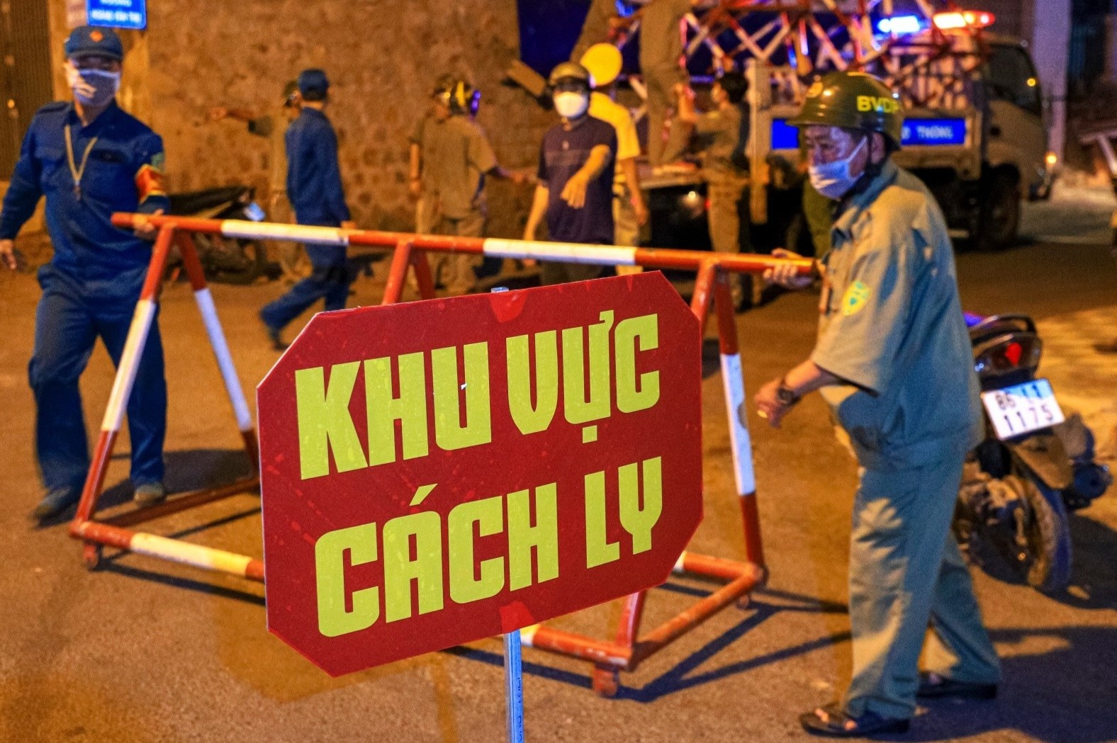 TS Tran Dac Phu: Vung dich phai khoanh nho nhu dom lua hinh anh