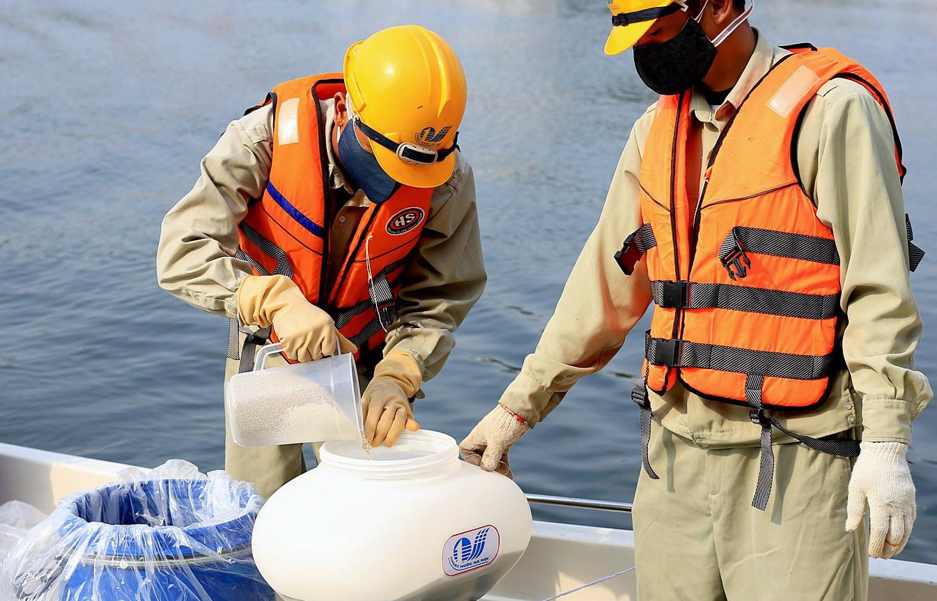 Ha Noi cong bo ket luan thanh tra ve che pham Redoxy3C lam sach ho hinh anh