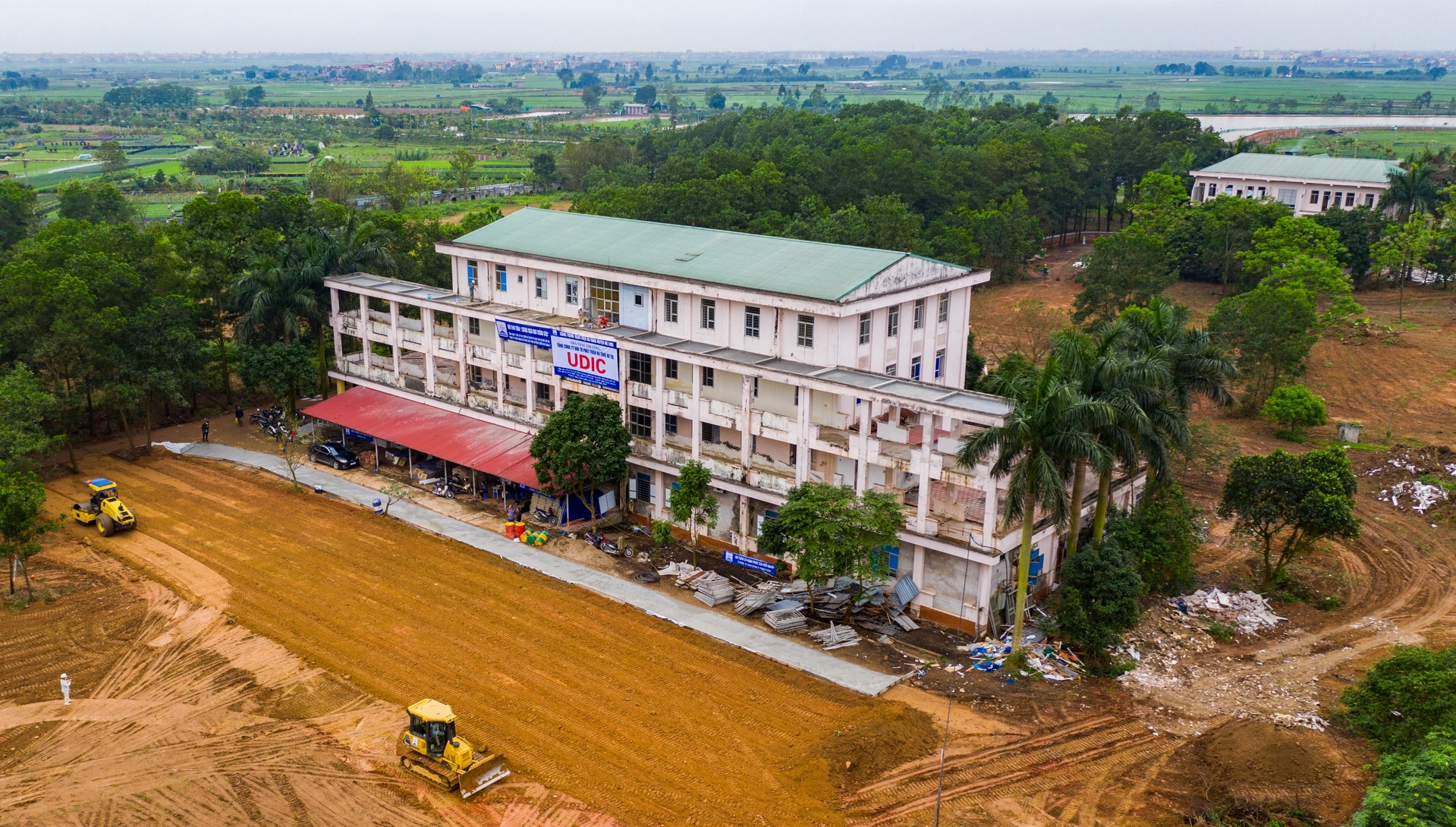 Ha Noi hoan thanh benh vien da chien trong 7 ngay hinh anh