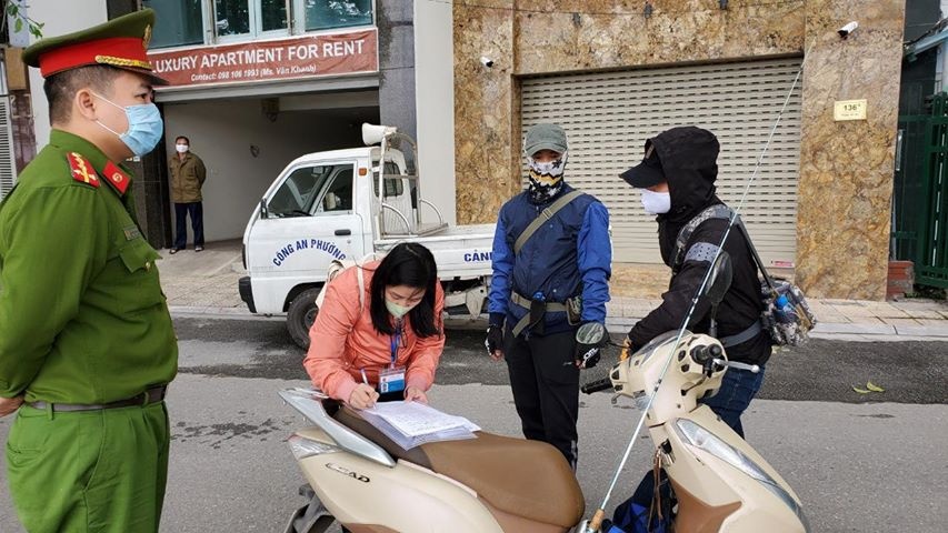 xu phat nguoi ra duong khong can thiet anh 1