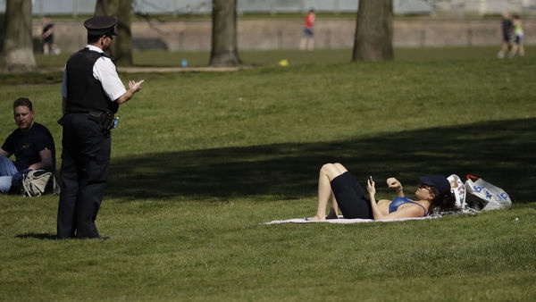 Ha Noi co the hoc gi tu cac nuoc ve xu phat vi pham cach ly xa hoi? hinh anh