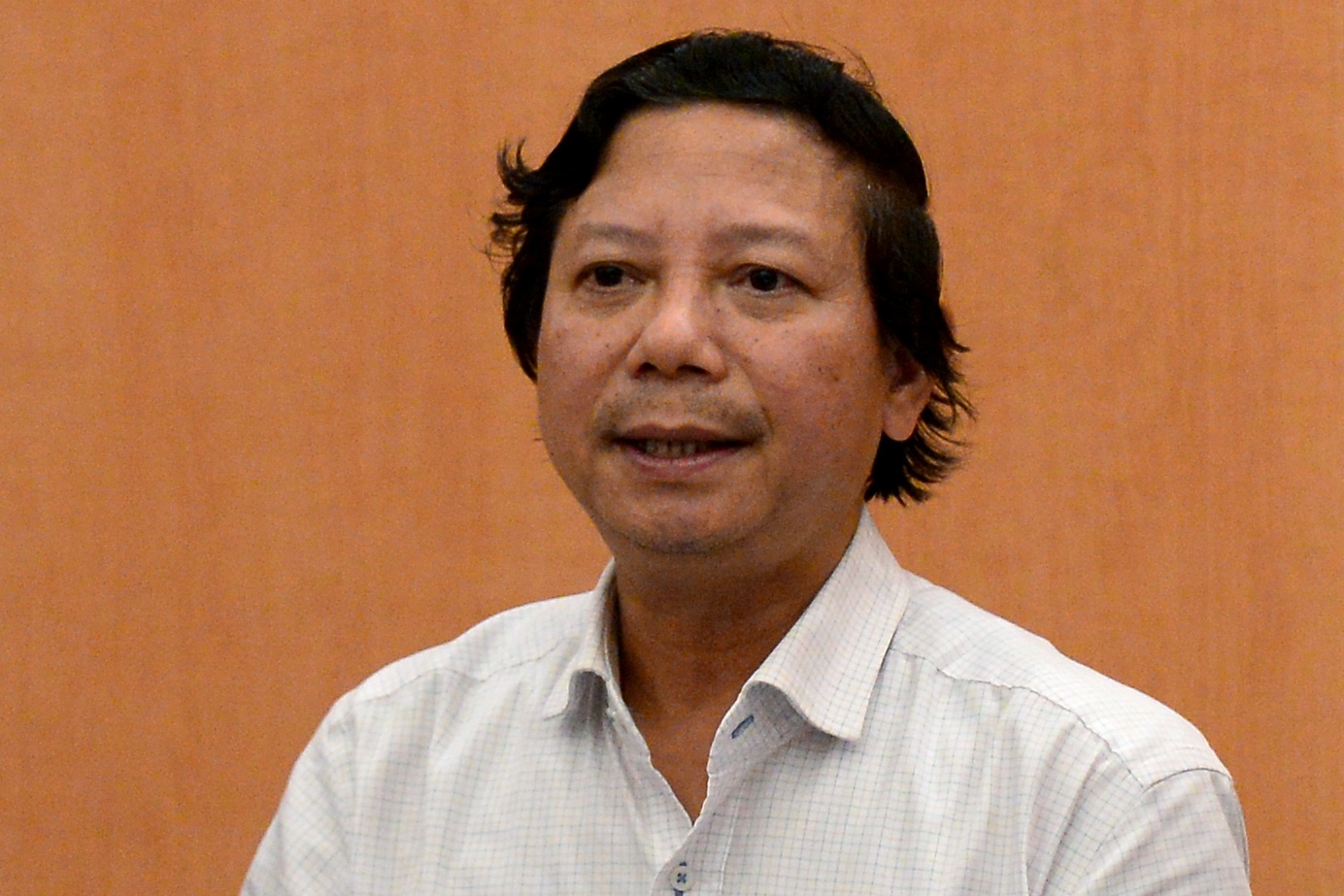 bat giam doc CDC Ha Noi,  may xet nghiem RT-PCR anh 1