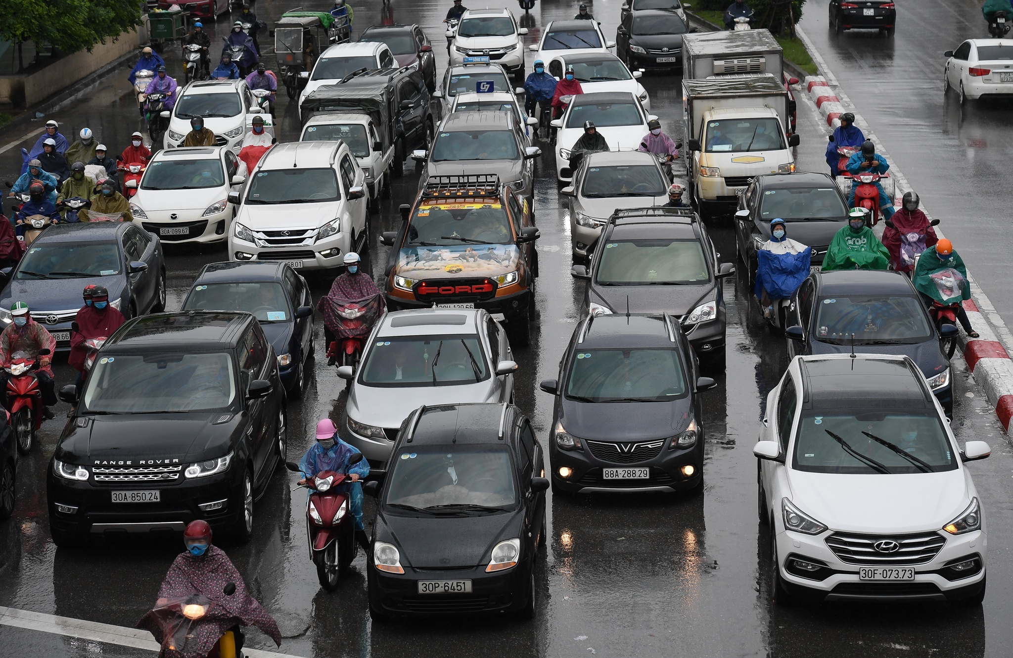 Cua hang khong thiet yeu anh 1