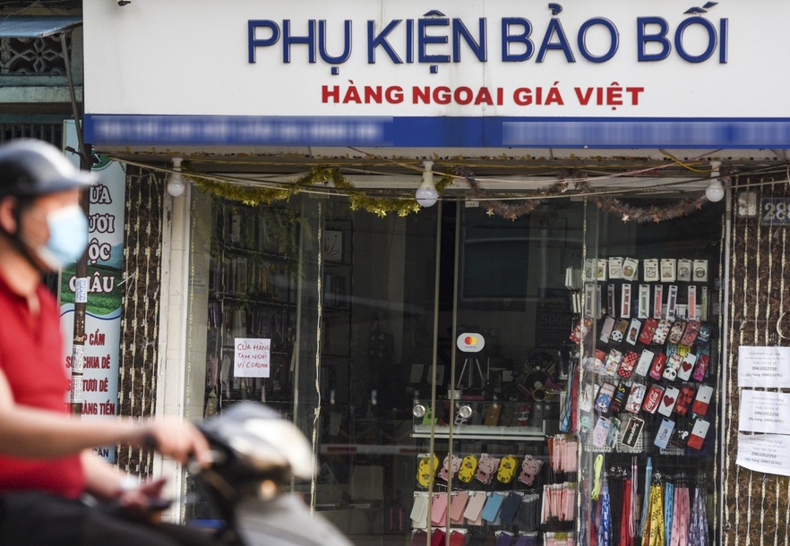 De xuat cua hang khong thiet yeu mo cua sau 9h hinh anh