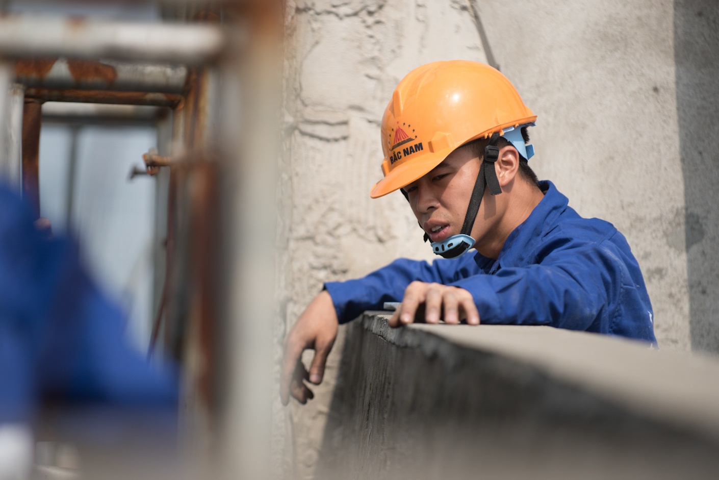 Quan Ba Dinh: Mat 4 thang moi 'cat ngon' xong tang 18 nha 8B Le Truc hinh anh