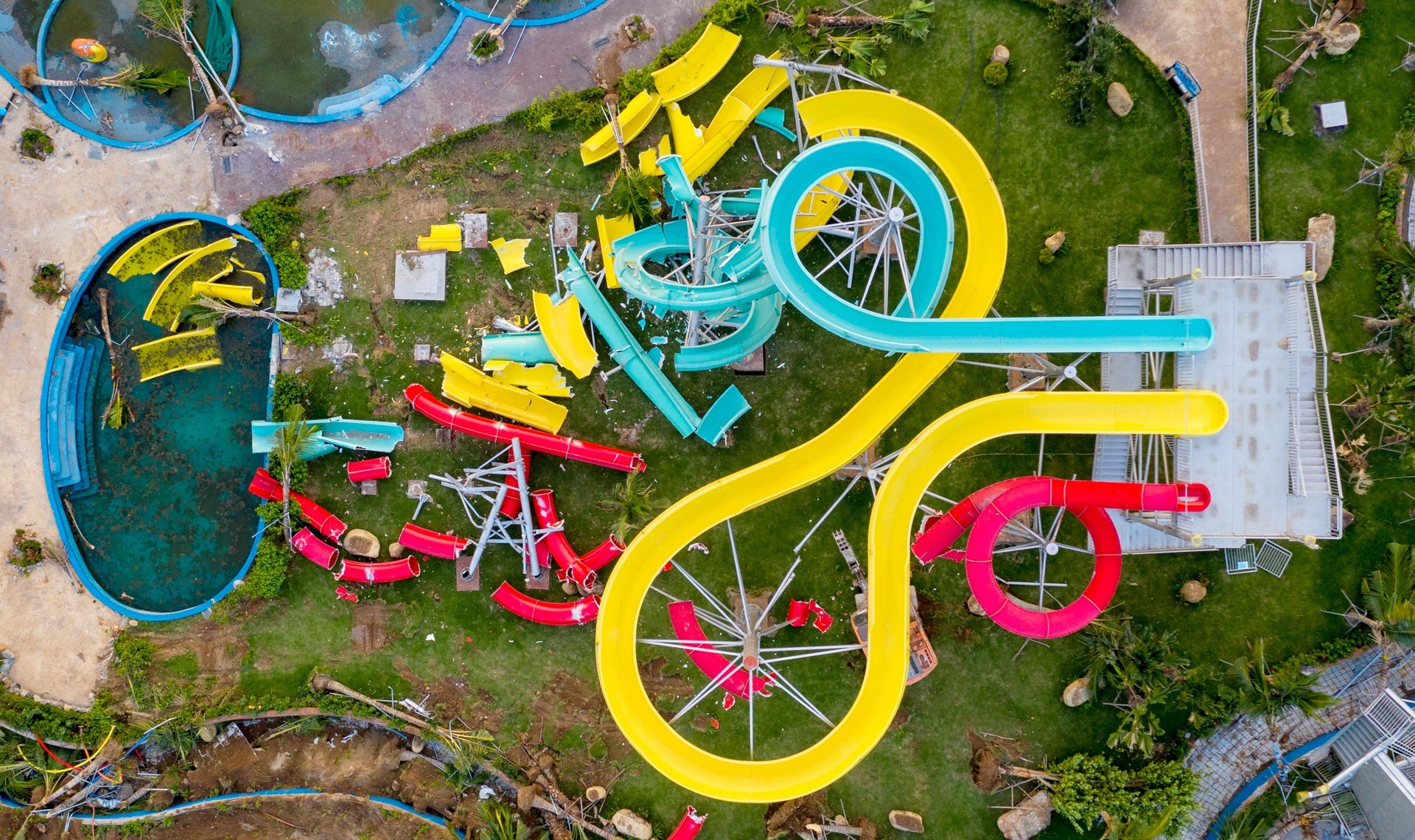 xu ly can bo quan Ha Dong,  Cong vien nuoc Thanh Ha anh 1