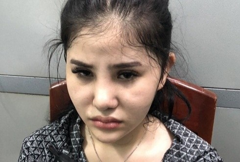 Hot girl Binh Dinh buon ma tuy de co tien phau thuat tham my hinh anh