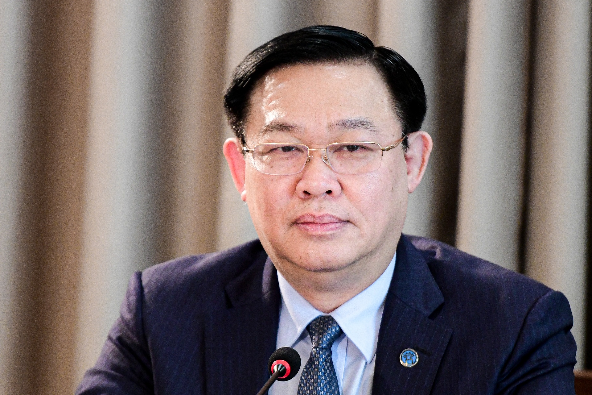 vi sao ha Noi quy hoach 2 bo song Hong anh 4