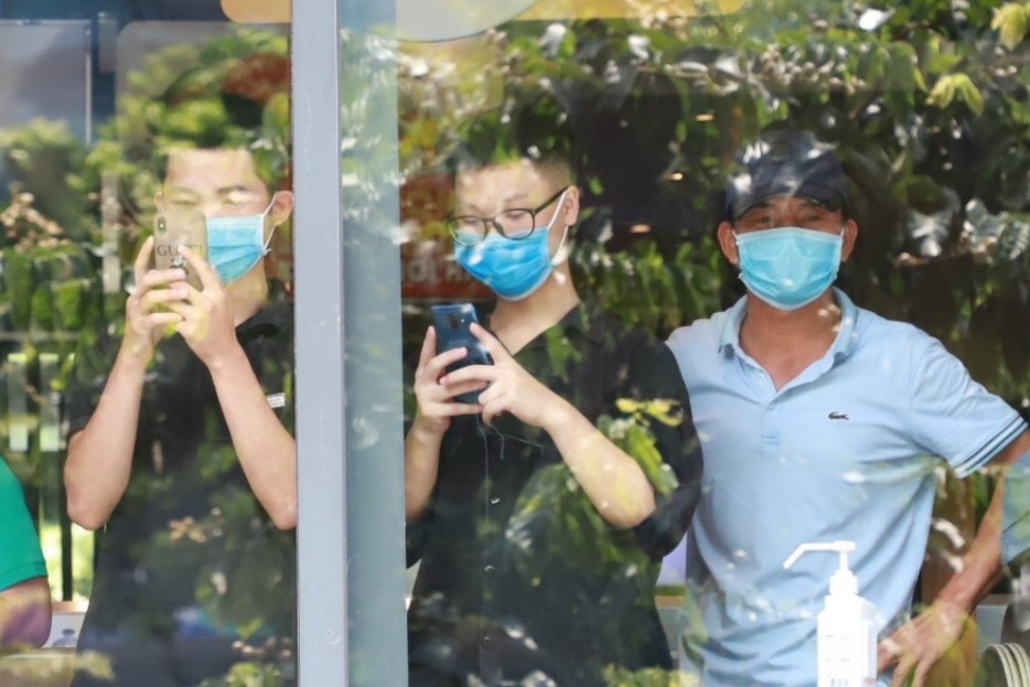 Lich trinh di lai cua benh nhan Ha Noi lam viec o quan pizza hinh anh