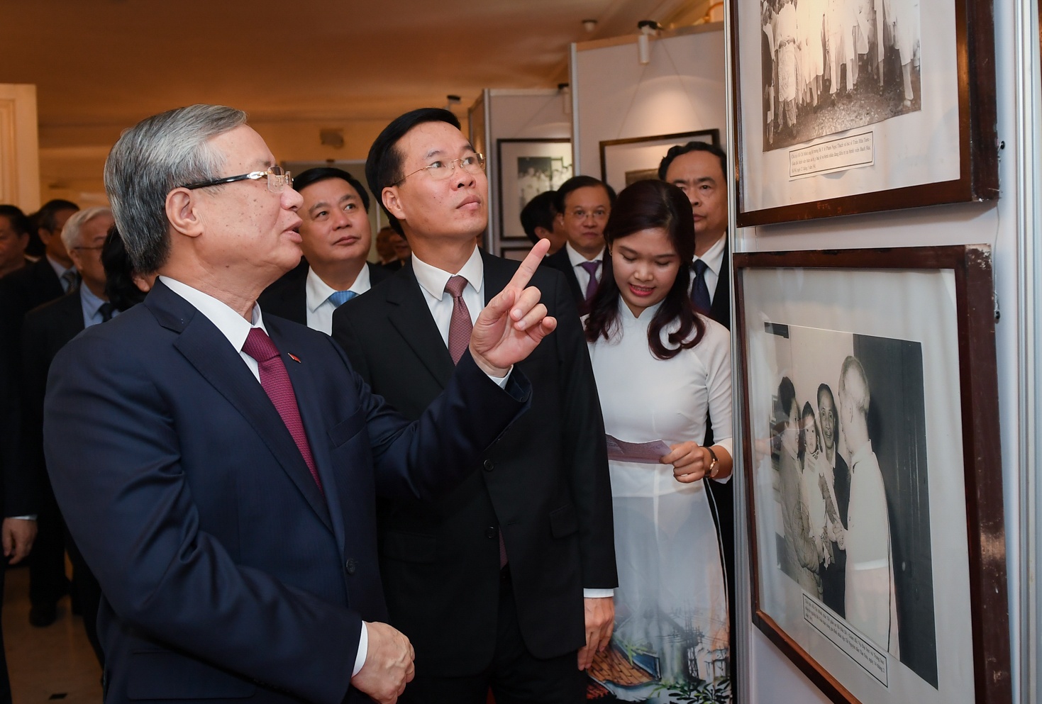 Thuong truc Ban Bi thu du ky niem 90 nam nganh tuyen giao hinh anh