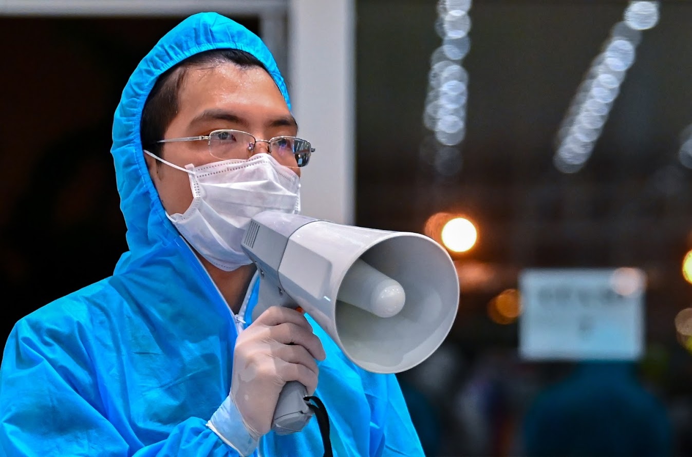 25 nguoi di chung chuyen xe voi benh nhan 620 o Ha Nam hinh anh