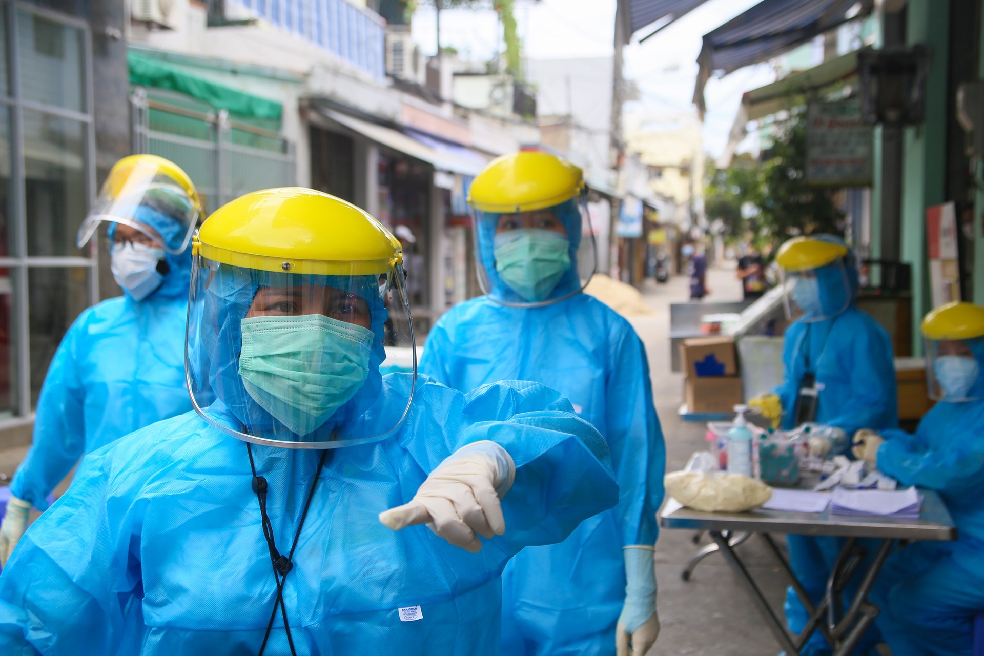 60 nguoi di don dau o Hai Duong phai cach ly tai nha hinh anh