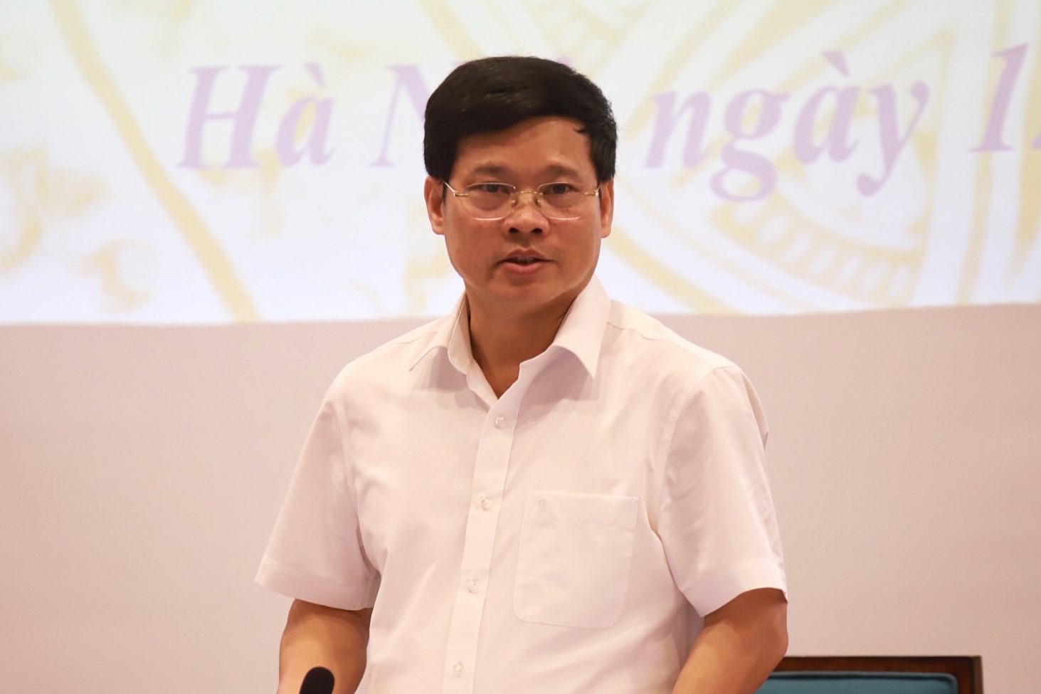 xu phat nha hang khong gian cach 1 m anh 1