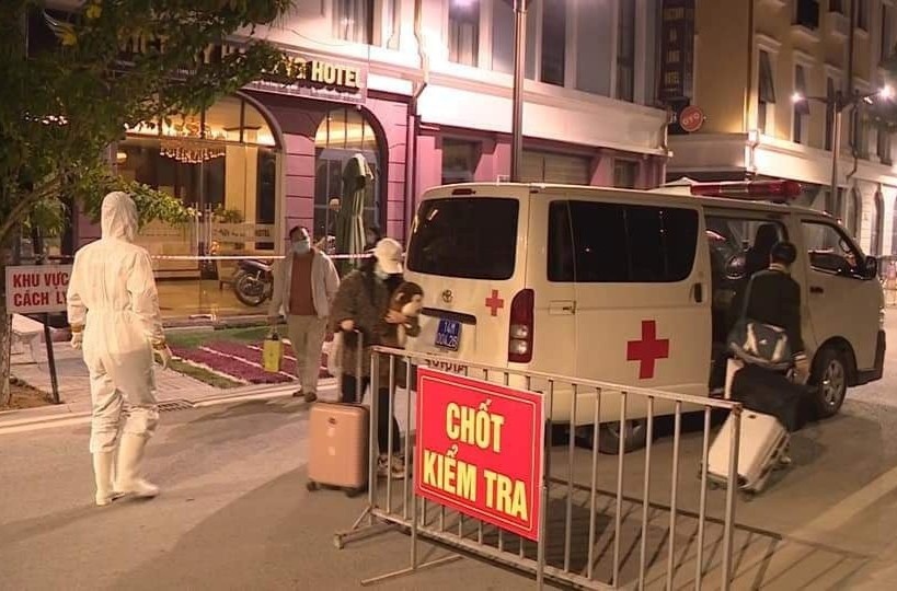 dinh chi can bo y te Chuong My anh 1