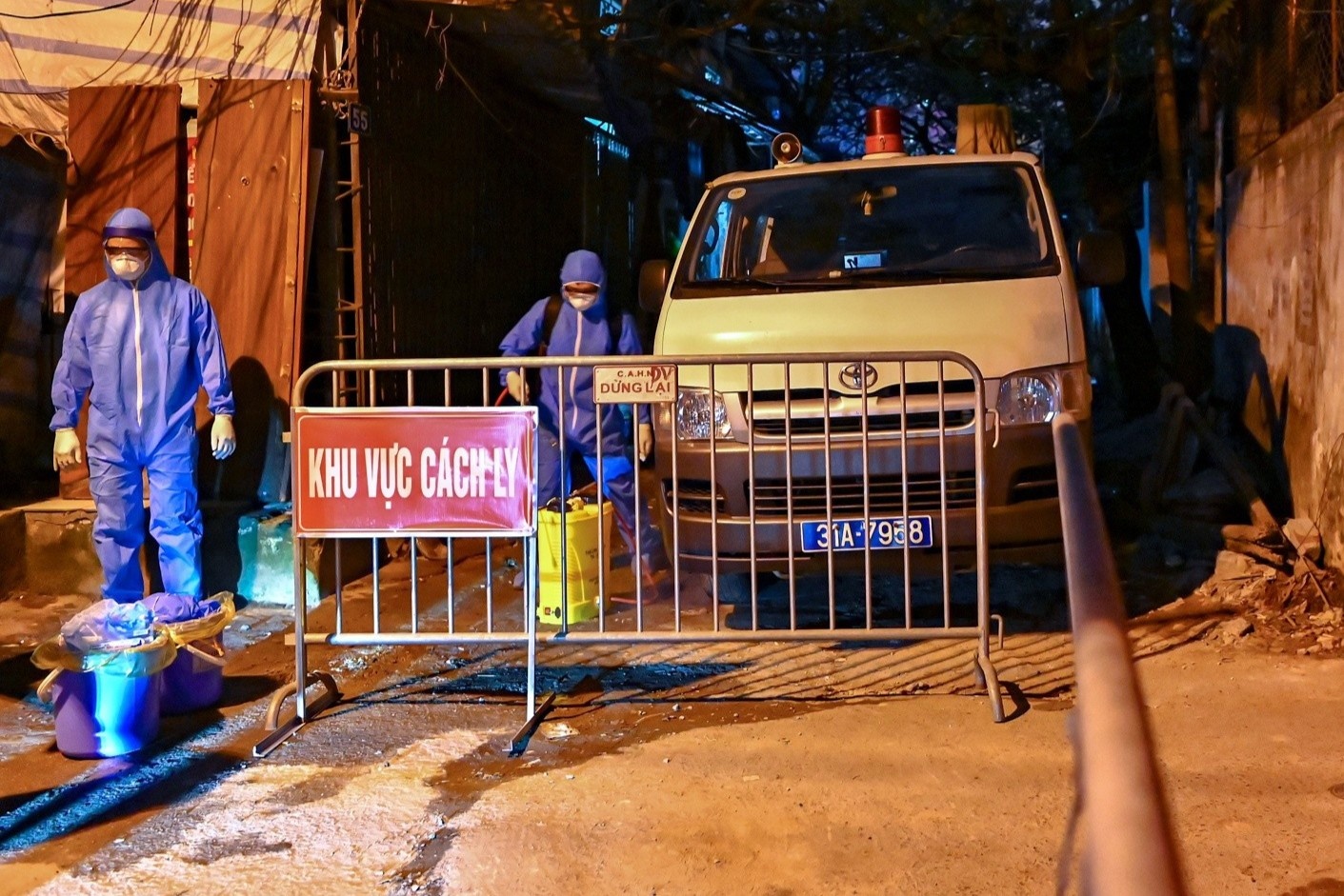 Cach ly gia dinh co nguoi tai duong tinh voi Covid-19 hinh anh