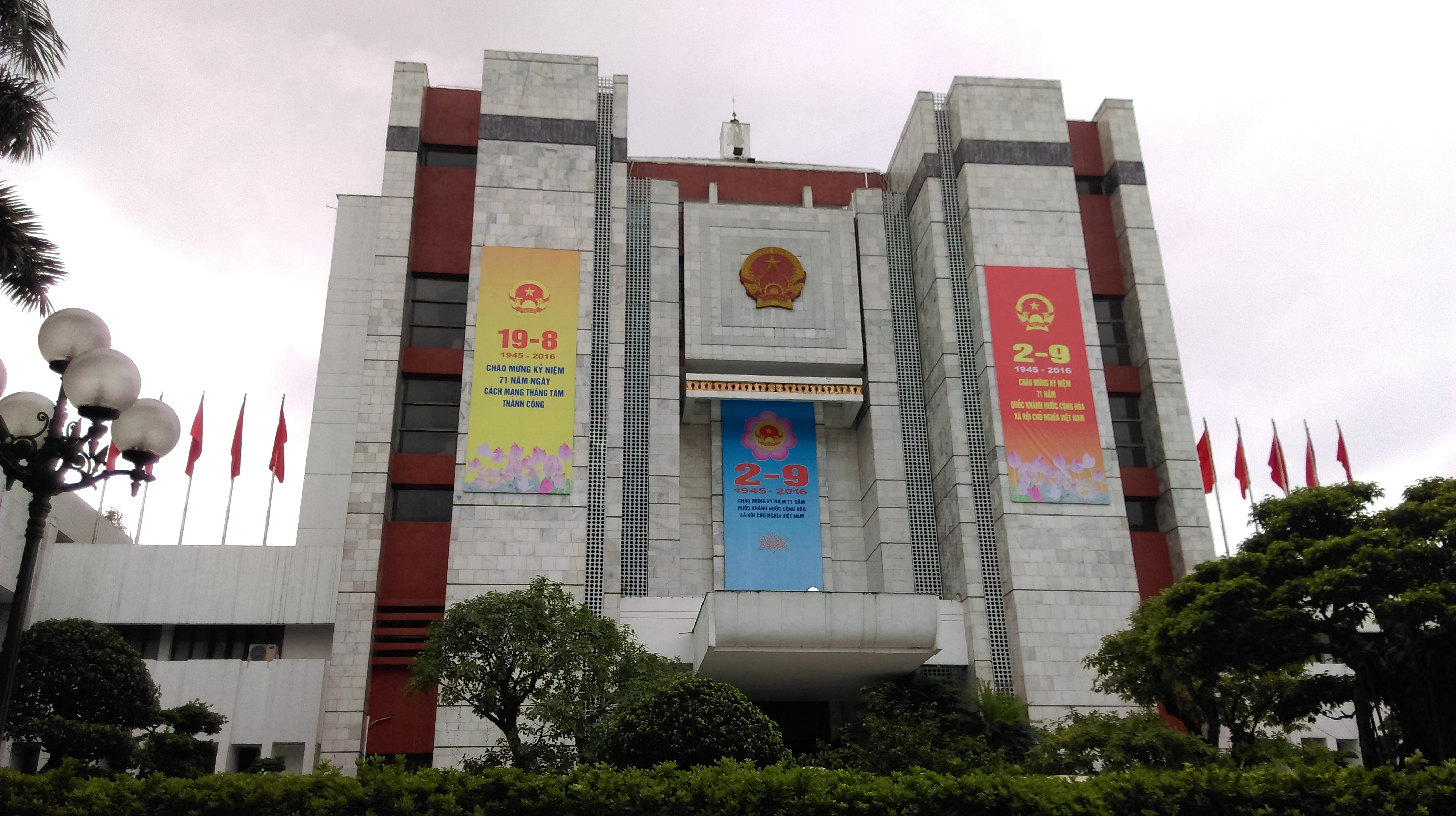 Ha Noi va TP.HCM duoc tang them 10 pho giam doc so hinh anh