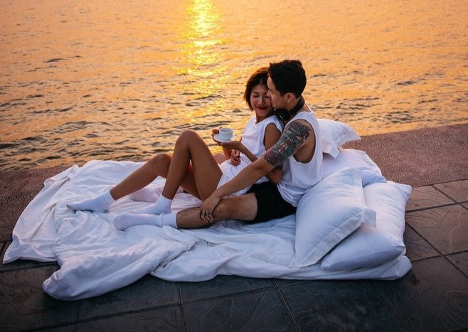 Thanh tra viec chup anh chan goi giua pho anh 1