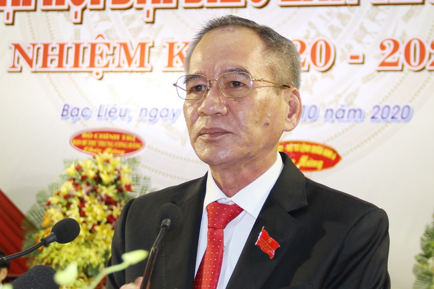 Tieu su ong Lu Van Hung, Bi thu Tinh uy Bac Lieu hinh anh