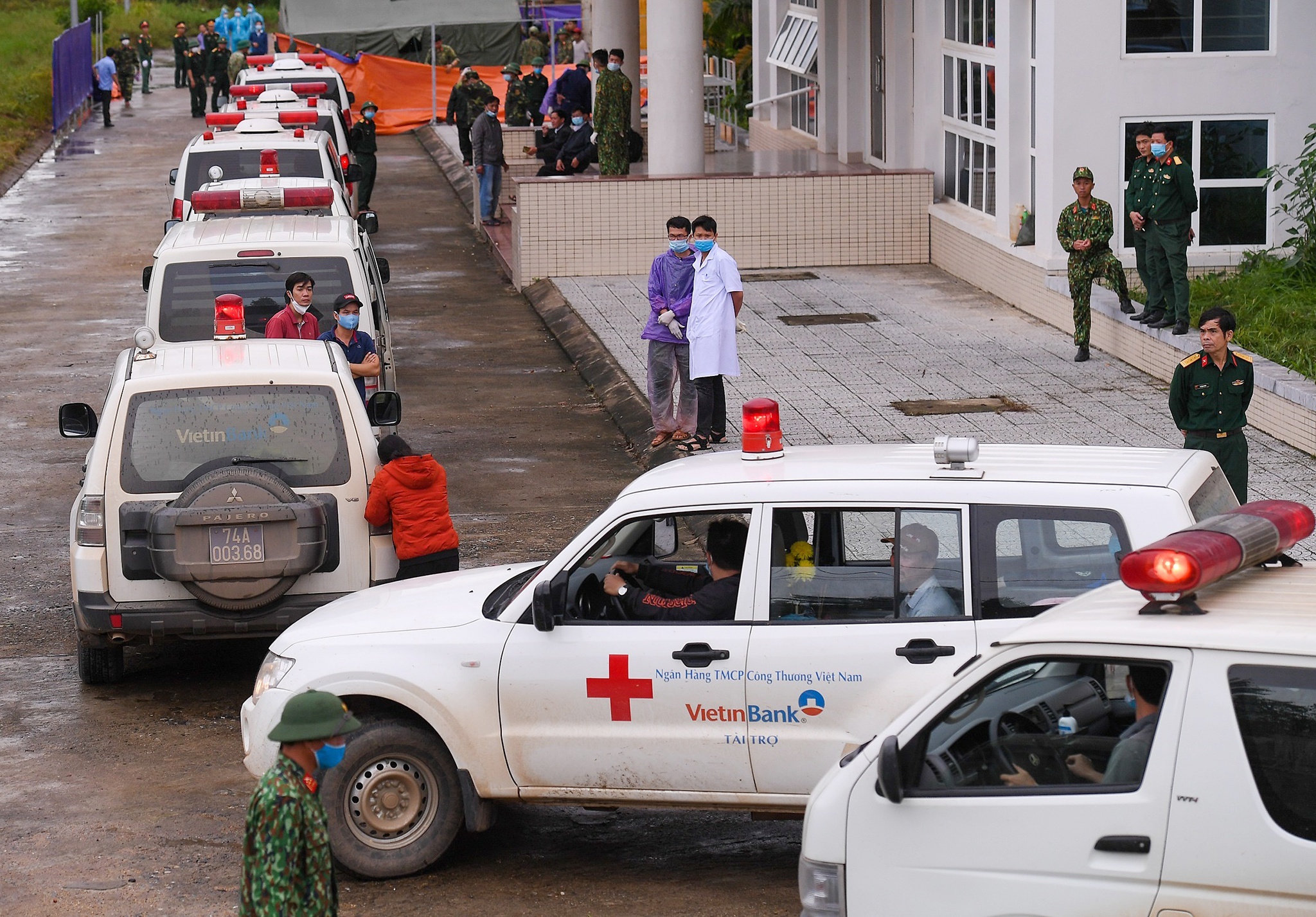 Truy tang huan chuong cho 22 nguoi hy sinh o Quang Tri anh 1