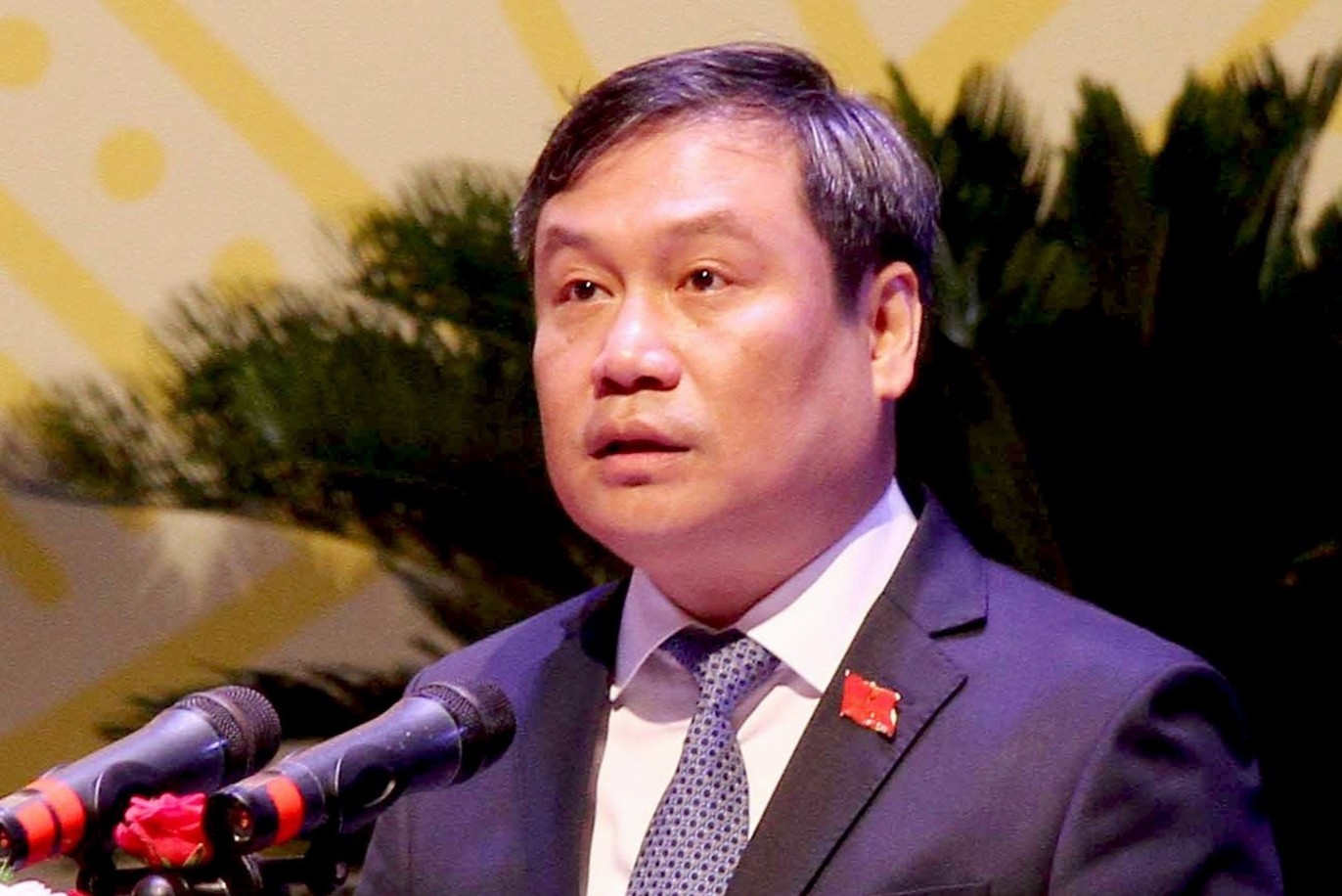 Tieu su ong Vu Dai Thang, Bi thu Tinh uy Quang Binh hinh anh