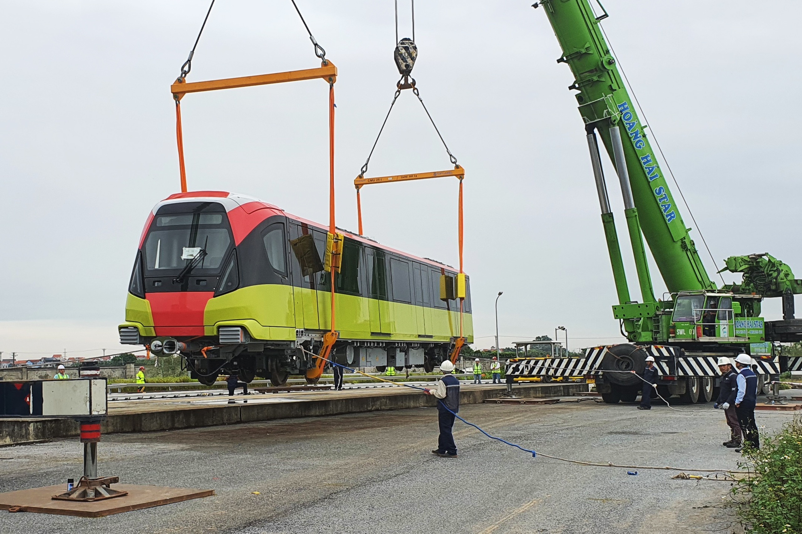 tu nhan dau tu metro,  Quoc hoi thao luan metro anh 2