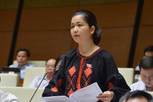 'Pin mat troi het han se dua len mat trang hay nuong bo mot nang?' hinh anh