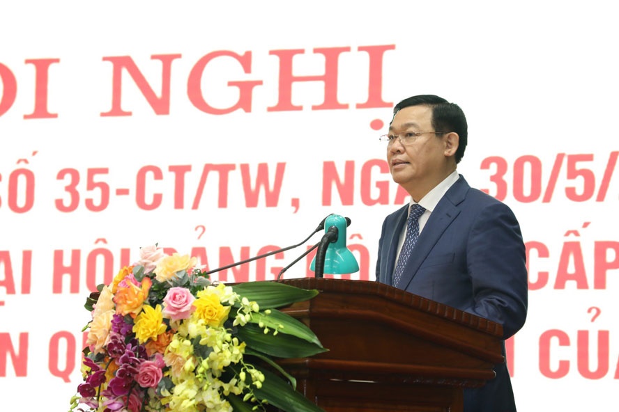 Bi thu Ha Noi Vuong Dinh Hue,  nhan su Ha Noi anh 1