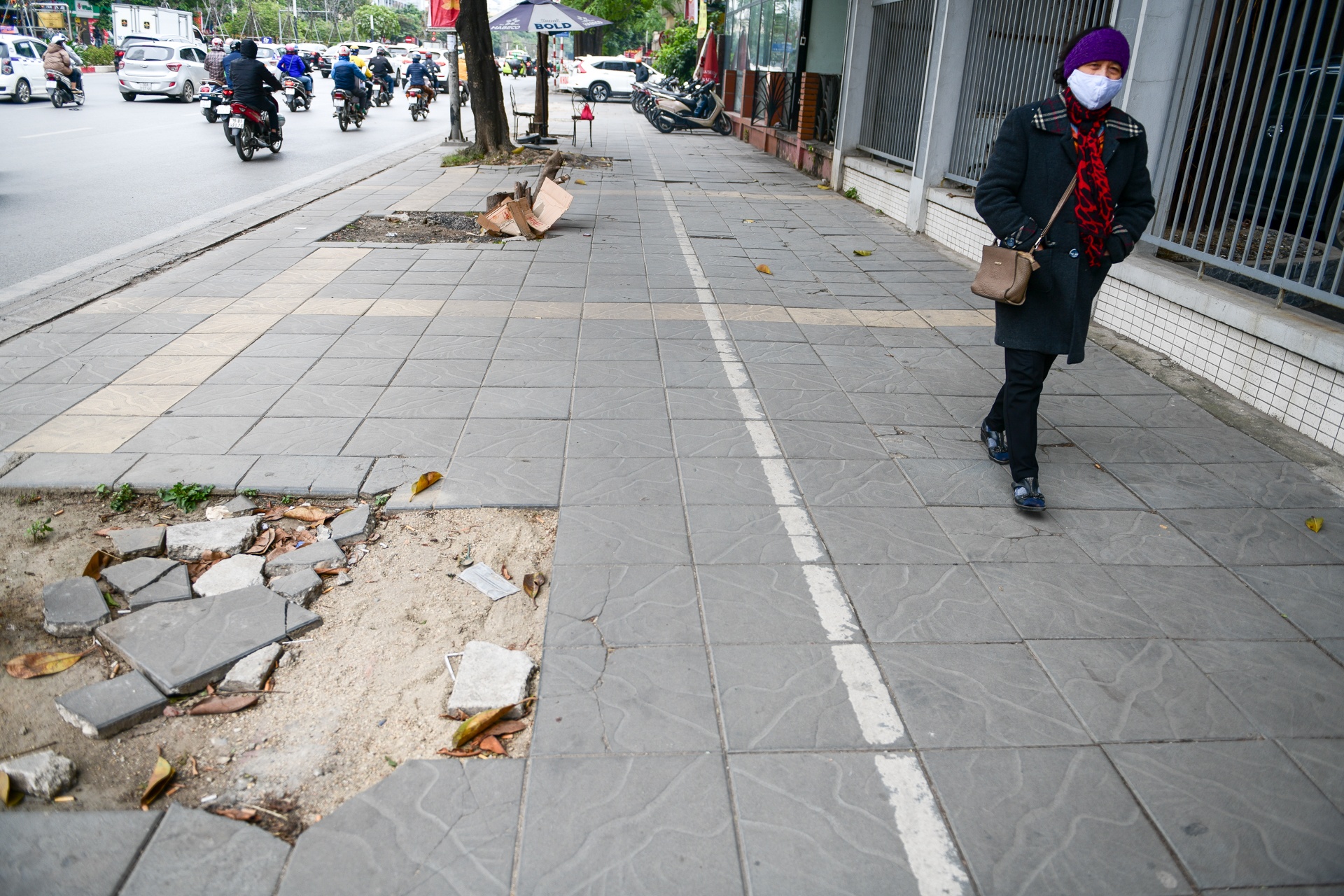 Bi thu Ha Noi: Via he lam cho xong thi se co hau qua hinh anh