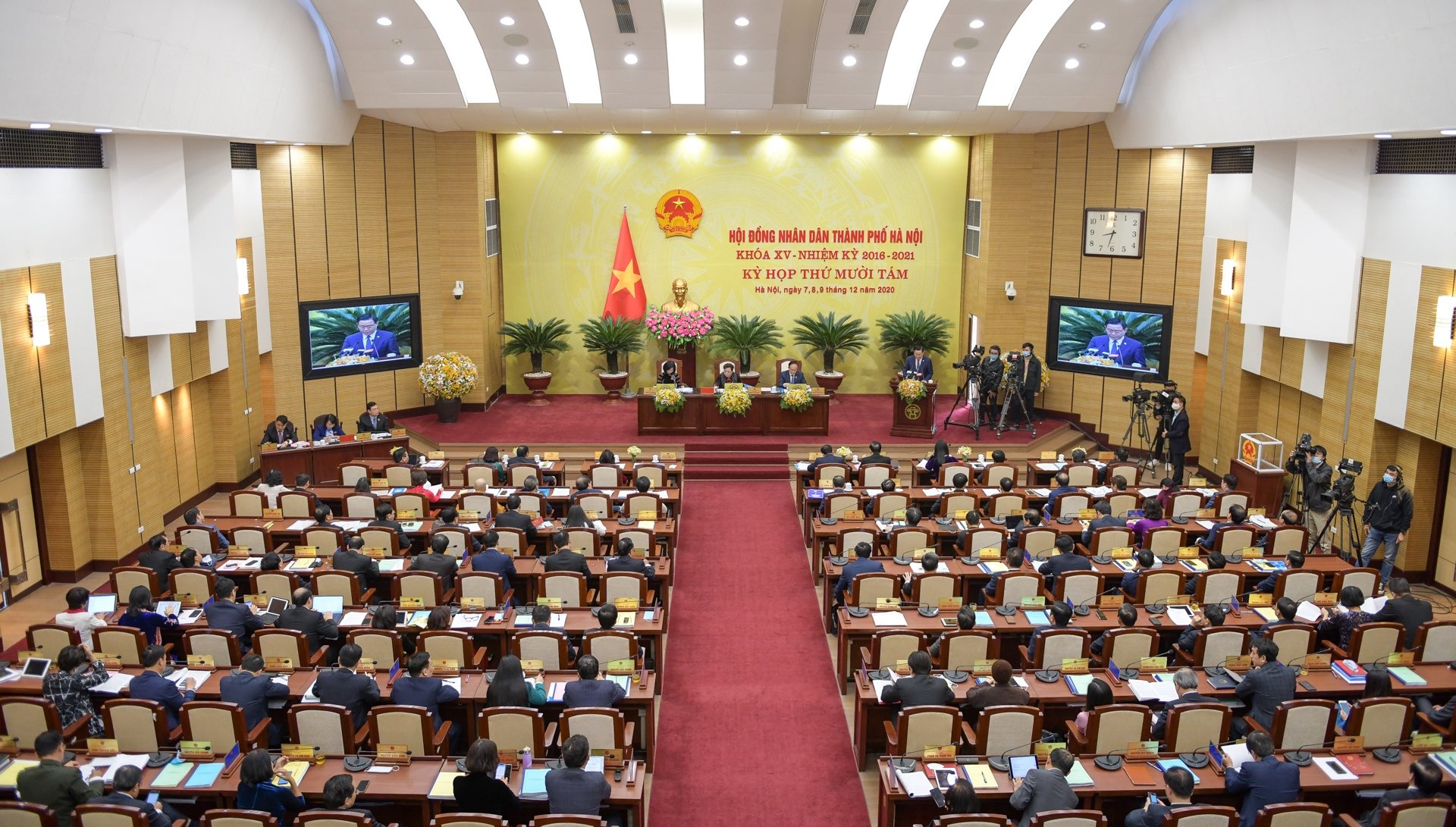 nhan su moi Ha Noi anh 7