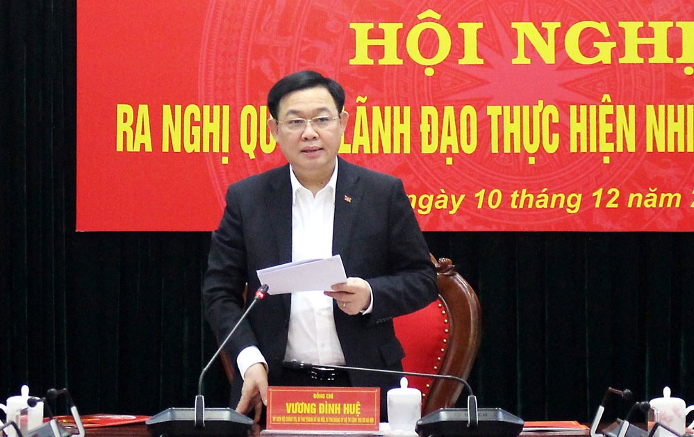 Bi thu Vuong Dinh Hue lam viec voi Bo Tu lenh thu do hinh anh