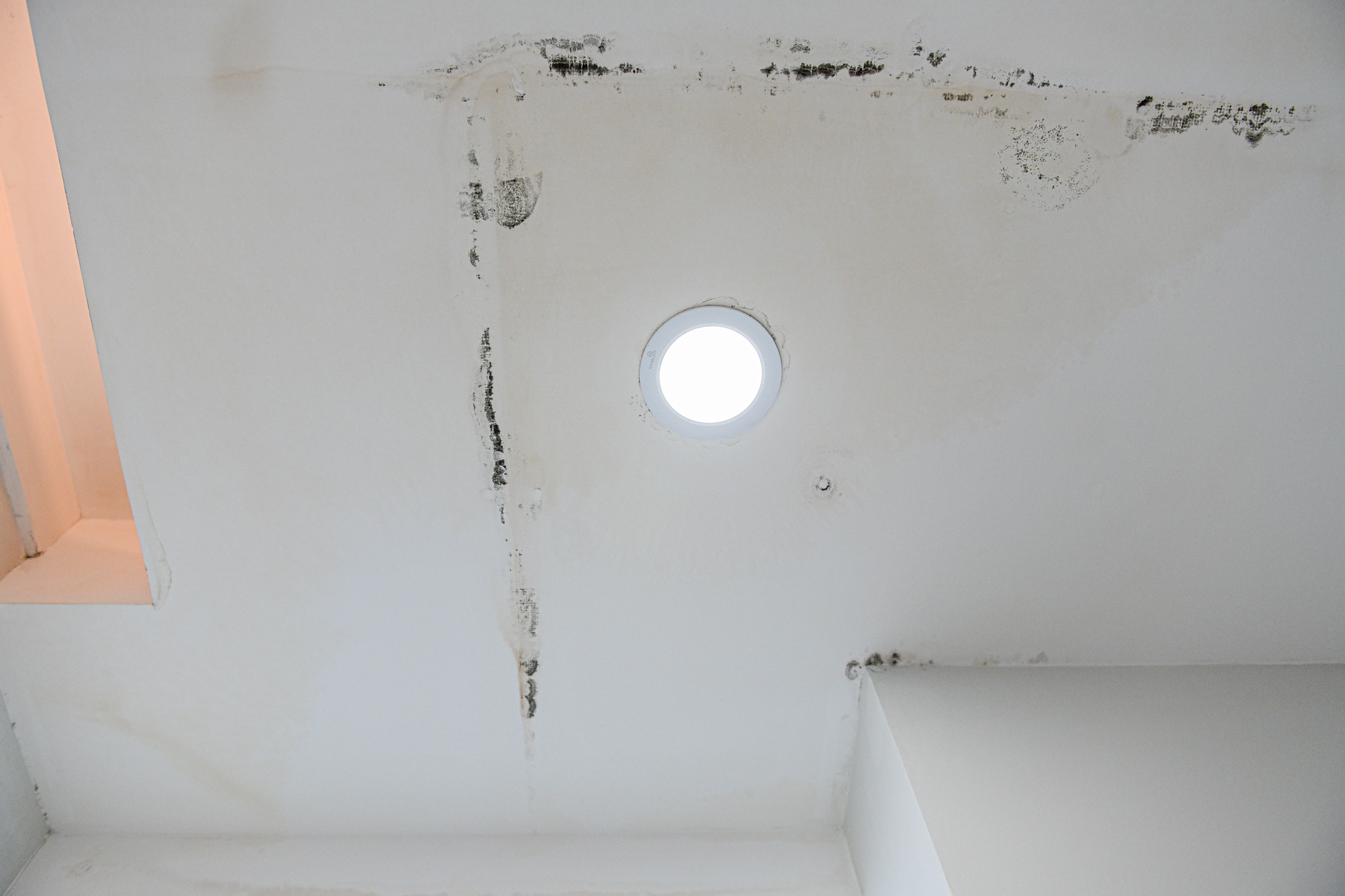 hien trang nha 8B Le Truc anh 10