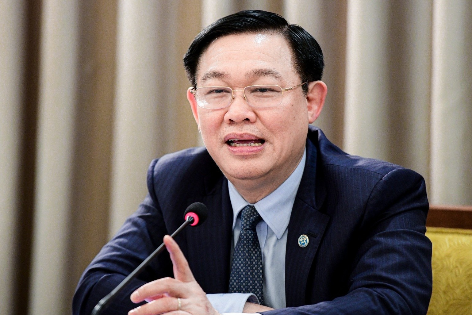 Bi thu Ha Noi: Can bo nao tri tre thi de nguoi khac lam hinh anh