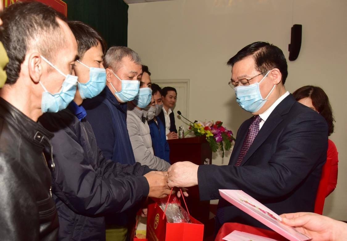 xe buyt dien Ha Noi anh 1