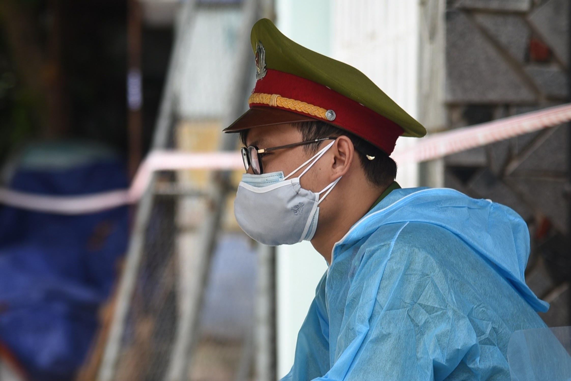 Ha Noi giao cong an dieu tra 2 truong hop F0 khai bao quanh co hinh anh