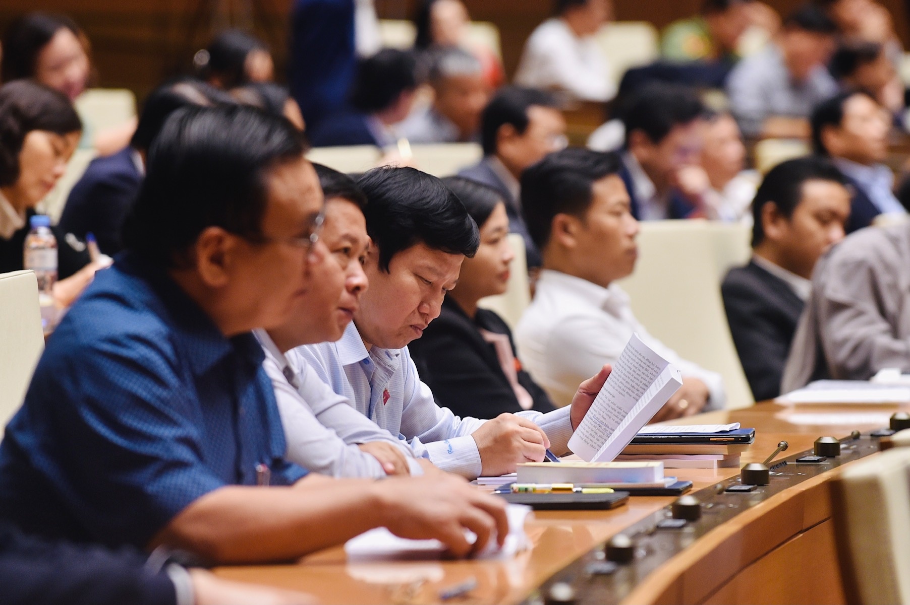 chien luoc phat trien kinh te 10 nam,  khong phu thuoc vao bat cu nuoc nao anh 2