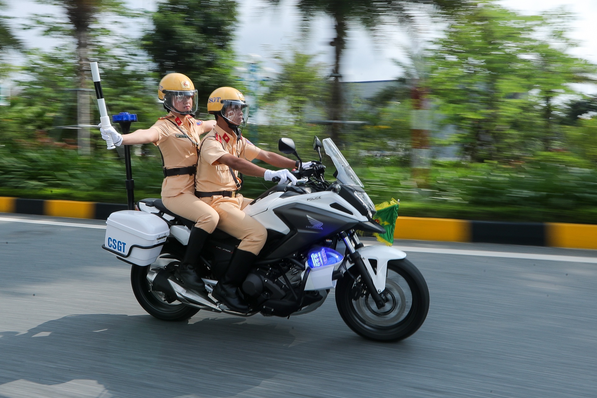 Cuoc thi 'Chung tay vi an toan giao thong' nam 2021 hinh anh