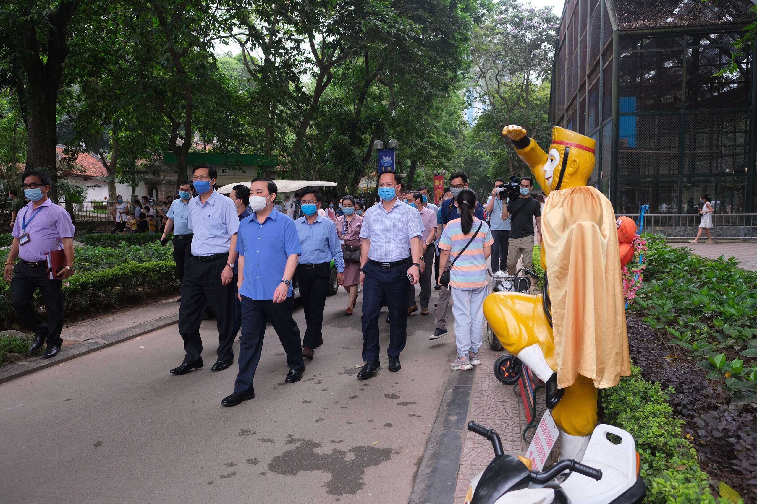 ca mac Covid-19 Ha Noi,  kiem tra cong tac chong dich anh 1