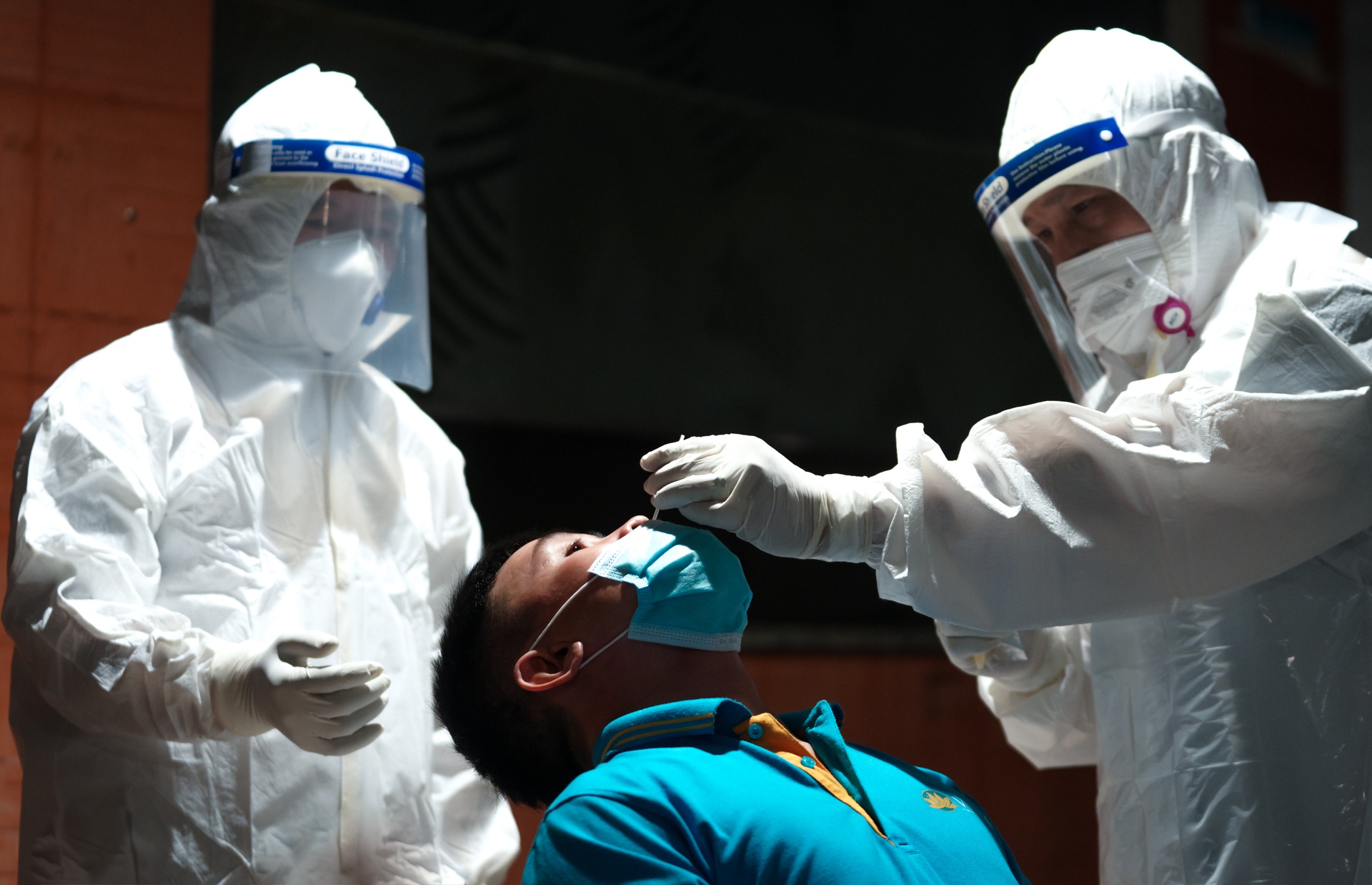 So Y te Ha Noi: Ca mac Covid-19 lien quan BV Benh Nhiet doi se tang hinh anh