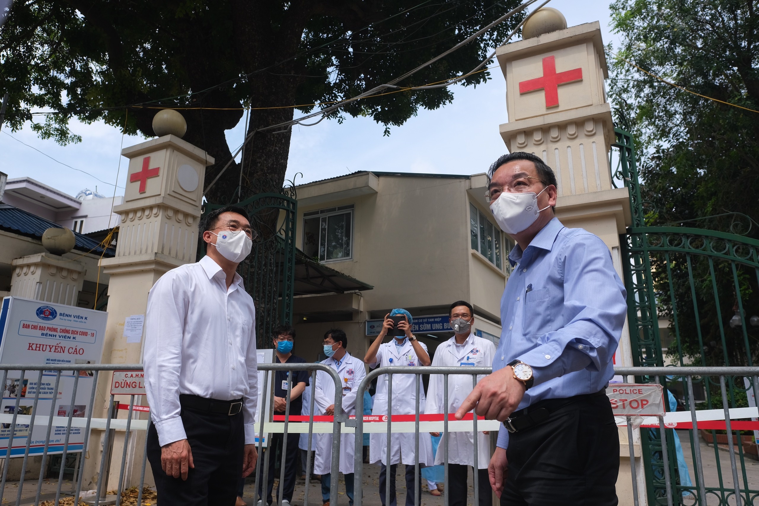 ca mac Covid-19 Ha Noi,  ca benh Covid-19 benh vien Nhiet doi anh 6