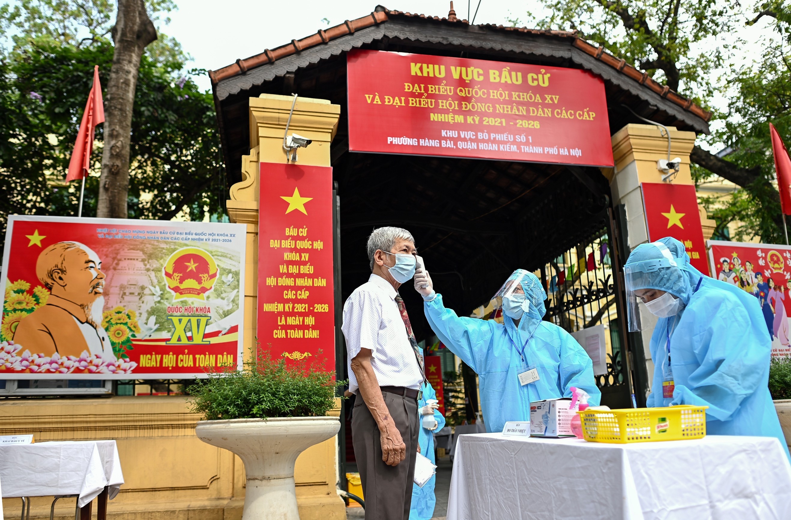 Bau cu DBQH Ha Noi,  dich benh Covid-19 Ha Noi anh 1