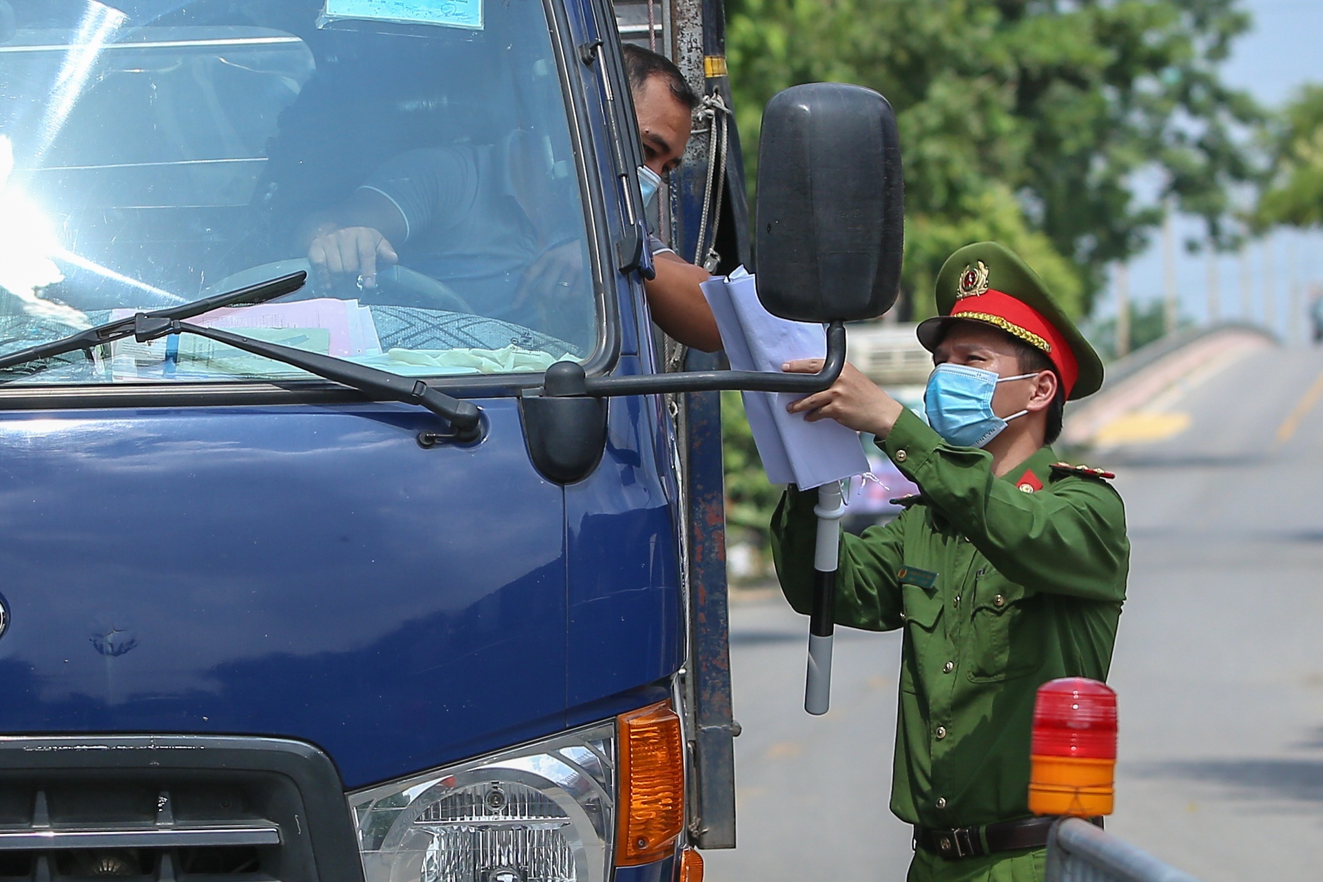 Tieu thuong nhiem nCoV o Ha Noi da tiep xuc nhieu nguoi hinh anh