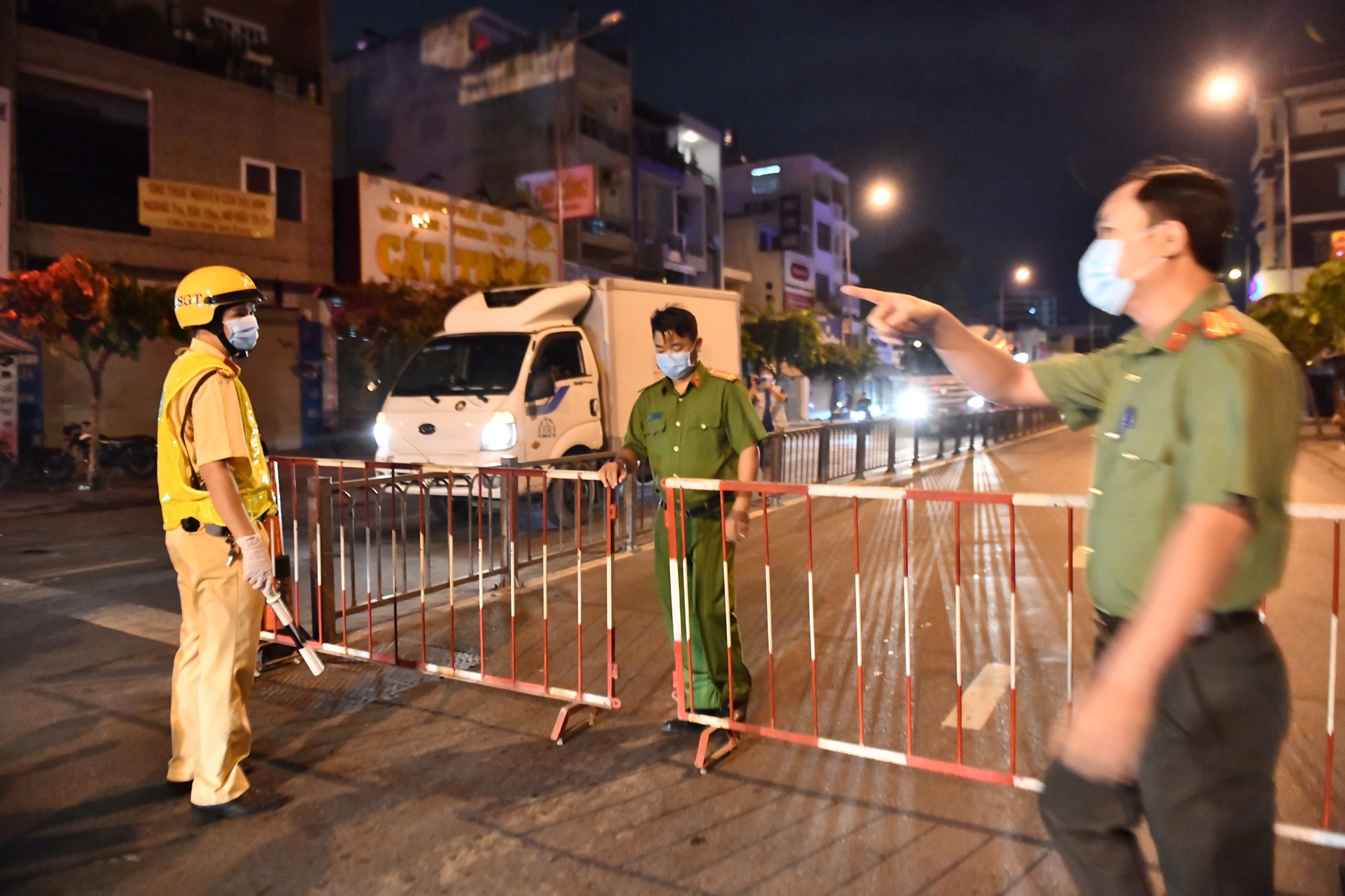 Mot nguoi nhiem nCoV o Ha Noi tung du dam cuoi hinh anh