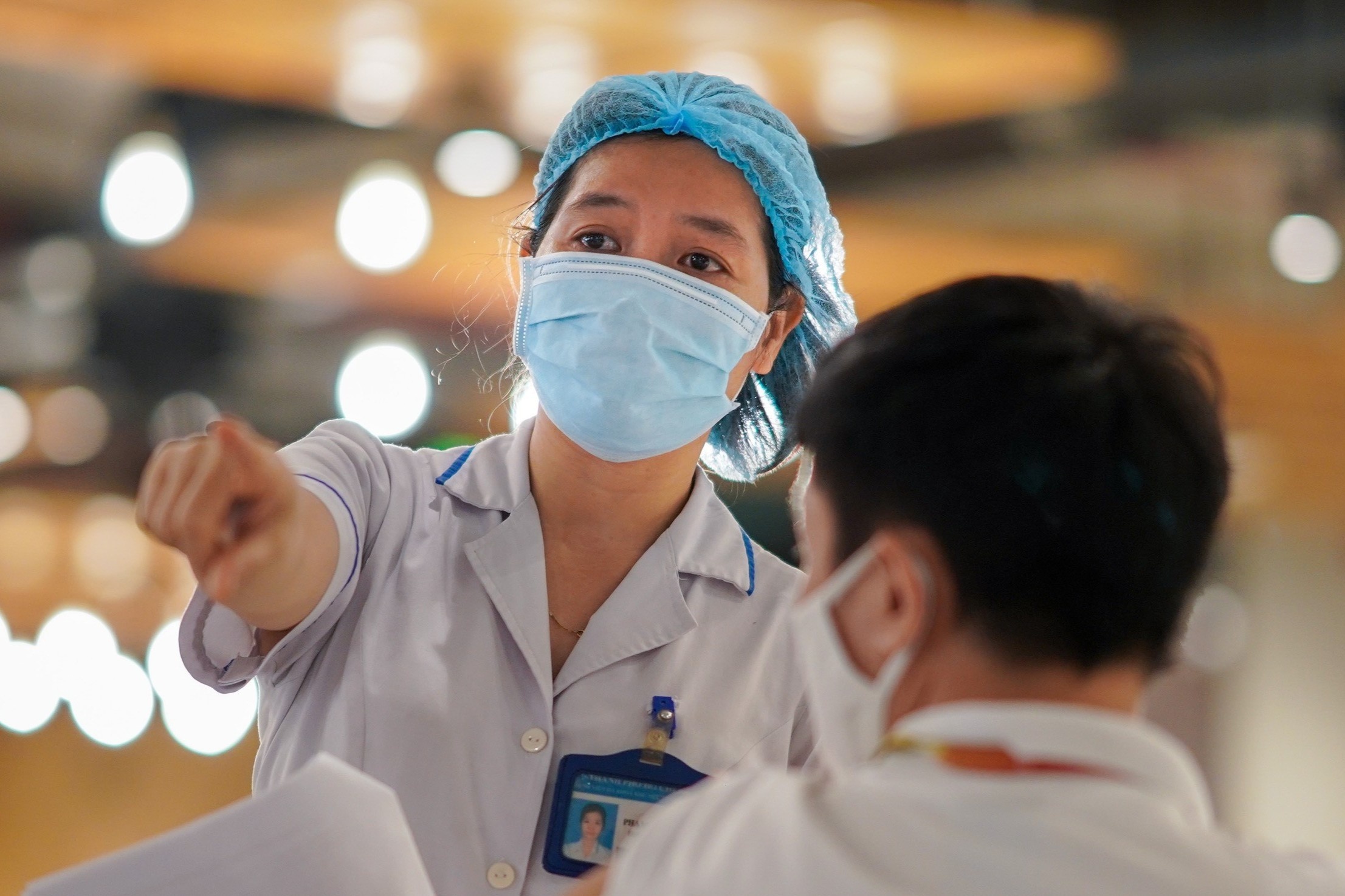 Hai ca mac Covid-19 o Ha Noi chua ro nguon lay hinh anh